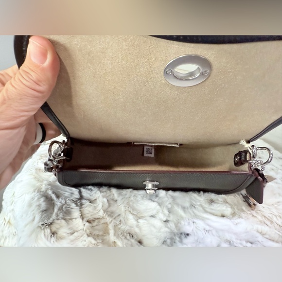 Coachtopia Wavy Dinky CK113 Black w/ Tortoise Chain with Dust Bag and Crossbody - Picture 8 of 13